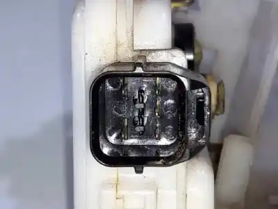Second-hand car spare part left front door lock for mitsubishi montero (v60/v70) 3.2 di-d all-four oem iam references mr512235  