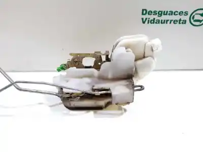 Second-hand car spare part front right door lock for mitsubishi montero (v60/v70) 3.2 di-d all-four oem iam references 