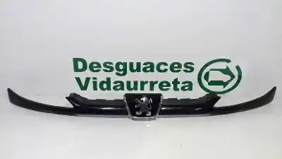 Pièce détachée automobile d'occasion grille avant pour peugeot 206 berlina gt références oem iam 