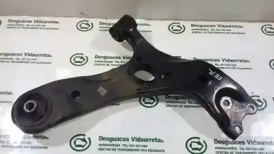 Автозапчастина б/у передній правий нижний рычаг підвіски для toyota verso (_r2_) 2.0 d-4d (aur20_) посилання на oem iam 