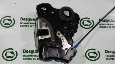 Peça sobressalente para automóvel em segunda mão fechadura da porta dianteira esquerda por toyota auris 2.2 d-cat referências oem iam 