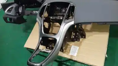 Second-hand car spare part dashboard for opel astra j lim. excellence oem iam references 13353333  
