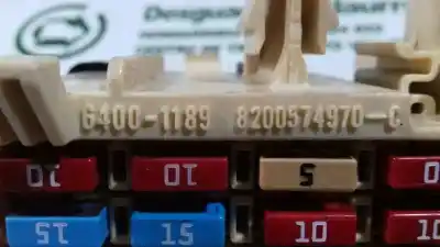 Peça sobressalente para automóvel em segunda mão caixa de fusíveis e relés por renault kangoo 1.5 dci diesel fap referências oem iam 8200574970  64001189