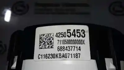 Second-hand car spare part dashboard for opel karl selective oem iam references 42505453  688437714
