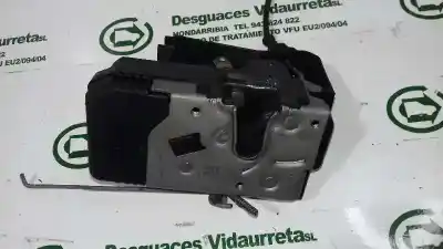 Second-hand car spare part left front door lock for nissan primastar (x..) 2.0 dci diesel oem iam references 8200008246  91166237