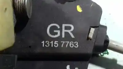 Piesă de schimb auto la mâna a doua încuietoare ușa fațã stânga pentru opel vectra c berlina 1.9 cdti referințe oem iam 13157763  