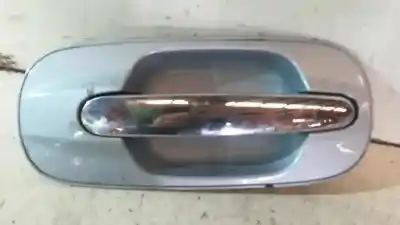 Pezzo di ricambio per auto di seconda mano maniglia esterna lato destro per hyundai trajet (fo) 2.0 crdi gls riferimenti oem iam 
