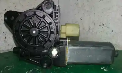 Second-hand car spare part rear left window motor for mercedes-benz clase c (w203) berlina 3.2 v6 18v cat oem iam references a2038202942