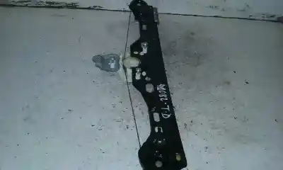 Second-hand car spare part rear right window regulator for mercedes-benz clase c (w203) berlina 3.2 v6 18v cat oem iam references a2037300446