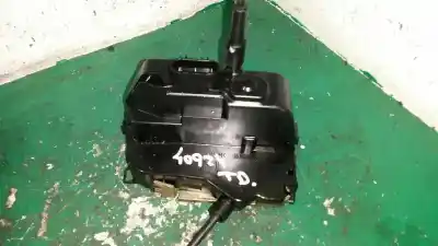 Автозапчастина б/у замок заднього правого дверя для nissan primera berlina (p12) 1.6 cat посилання на oem iam 82500av60a