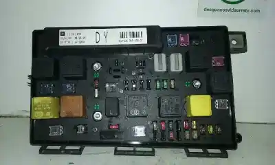 Piesă de schimb auto la mâna a doua panou siguranțe pentru opel astra h caravan enjoy referințe oem iam 13181658