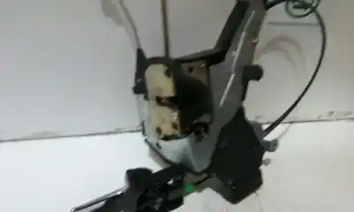 Pezzo di ricambio per auto di seconda mano serratura porta anteriore sinistra per toyota lexus is 200 (gxe10) 2.0 cat riferimenti oem iam 6932053031