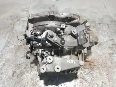 Автозапчастина б/у коробка передач для opel astra j (p10) 1.7 cdti (68) посилання на oem iam m32 5700473 5700569