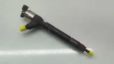 Second-hand car spare part injector for opel zafira tourer c (p12) 1.6 cdti (75) oem iam references  11s17655 55570012