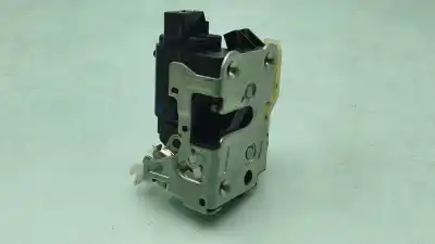 Second-hand car spare part LEFT FRONT DOOR LOCK for DACIA DUSTER (HS_)  OEM IAM references 8200735227  