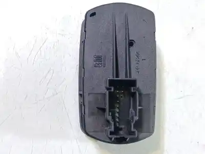 Second-hand car spare part left front power window switch for opel corsa d (s07) 1.3 cdti (l08, l68) oem iam references  315625731 13258521aa