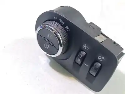 Second-hand car spare part headlights switch for opel corsa d (s07) 1.3 cdti (l08, l68) oem iam references  321410 13310331