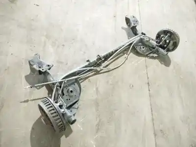 Pezzo di ricambio per auto di seconda mano ASSE POSTERIORE per DACIA LOGAN MCV II  Riferimenti OEM IAM 555114695R  555011165R
