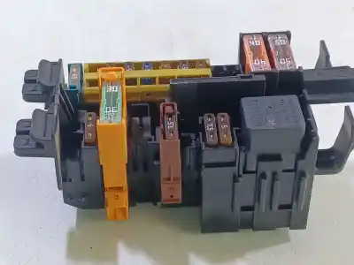 Second-hand car spare part fuse box unit for mercedes clase c t-model (s205) amg c 63 (205.286) oem iam references  1512040507 19261000002 a2059067200
