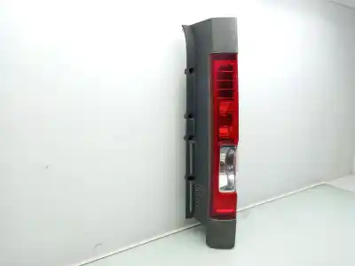 Автозапчасти б/у правый задний фонарь за opel vivaro a furgón (x83) 2.5 cdti (f7) ссылки oem iam  265a60118r 93857722