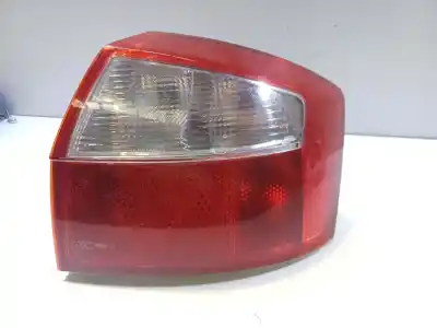 Автозапчастина б/у правий ліхтар для audi a4 b6 (8e2) 2.5 tdi quattro посилання на oem iam 8e5945218  