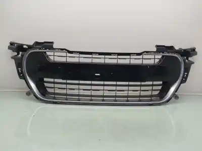 Second-hand car spare part central bumper grille for peugeot 308 i (4a_, 4c_) 1.6 hdi oem iam references 