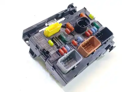 Pièce détachée automobile d'occasion BOITIER FUSIBLE BSM pour PEUGEOT 307 BREAK (3E)  Références OEM IAM  11304031 BSML1100 9661087080