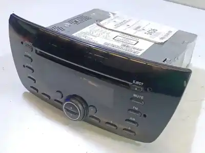 Second-hand car spare part audio system / radio cd for opel combo furgoneta/monovolumen (x12) 1.3 cdti (b05) oem iam references  9230283290581200901064 23820069090009 7355479230