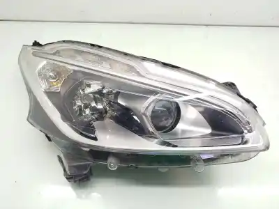 Recambio de automóvil de segunda mano de FARO DERECHO para PEUGEOT 208 I (CA_, CC_)  referencias OEM IAM  90048532 9810805880