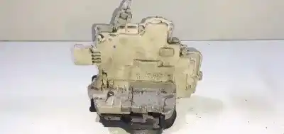 Автозапчасти б/у замок задней левой двери за audi a4 avant (8e) 1.9 tdi ссылки oem iam 8e0839015aa  
