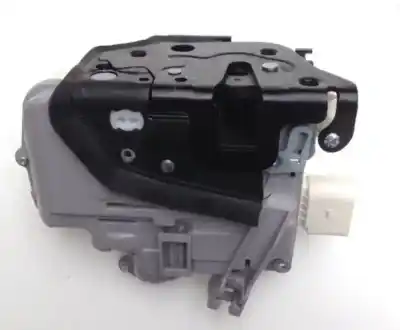 Second-hand car spare part Front Right Door Lock for AUDI A4 B8 AVANT (8K5) 3.2 FSI QUATTRO OEM IAM references 8J1837016A CER018 9A783721601 8J1837016A 3C1837016B 3C1837016A 8J2837016A