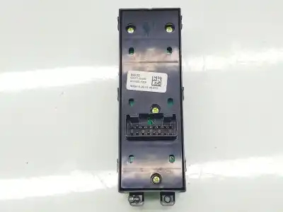 Second-hand car spare part left front power window switch for kia cee'd (jd) 1.4 mpi oem iam references  4c24901000 93570a2200