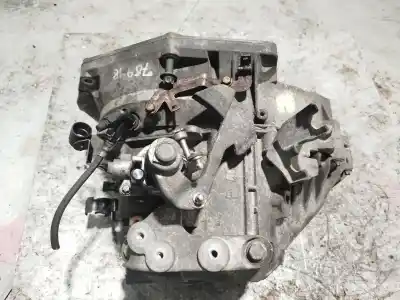 Second-hand car spare part gearbox for opel insignia a (g09) 2.0 cdti (68) oem iam references f40  
