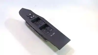Second-hand car spare part LEFT FRONT POWER WINDOW SWITCH for TOYOTA AURIS (_E18_)  OEM IAM references 8482002320 TM0212 8404002120