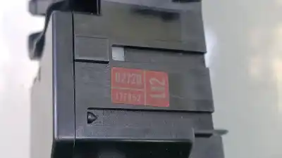 Second-hand car spare part headlights switch for toyota auris (_e18_) 2.0 d-4d (ade186_) oem iam references   0272017f852