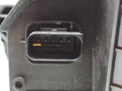 Автозапчасти б/у правая фара за opel vivaro c furgón (k0) 1.5 ссылки oem iam 9808567680  o019707504