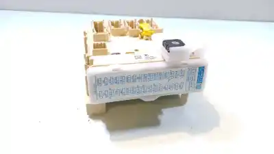 Second-hand car spare part fuse box unit for toyota auris (_e18_) 2.0 d-4d (ade186_) oem iam references  63583367 3cc32rk0 8273012x80a