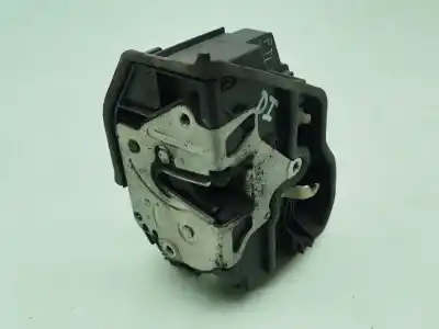 Second-hand car spare part left front door lock for bmw x3 (e83) 2.0 d oem iam references 51217202143