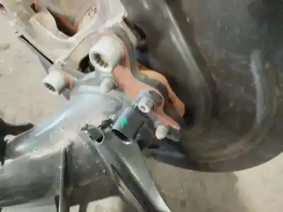 Second-hand car spare part rear axle for volkswagen t-roc (a11, d11) 1.5 tsi oem iam references 5q0501049bj  5q0501115