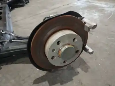 Автозапчастина б/у задня вісь для volkswagen t-cross (c11) 1.0 tsi посилання на oem iam 2q0501053cm  