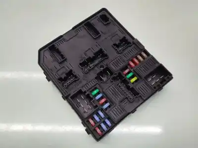 Peça sobressalente para automóvel em segunda mão caixa de fusíveis e relés por renault kadjar (ha_, hl_) 1.5 blue dci 115 referências oem iam 243808901r