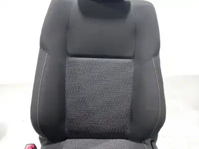 Автозапчастина б/у комплект сидів для toyota auris ranchera familiar (_e18_) 1.8 hybrid (zwe186_) посилання на oem iam   