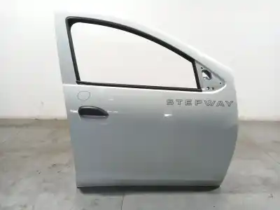 Автозапчастина б/у передні праві двері для dacia sandero ii tce 90 (b8m1, b8ma) посилання на oem iam 801008681r