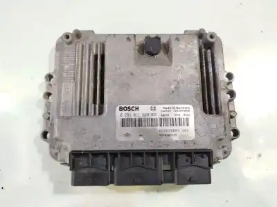 Автозапчасти б/у блок управления двигателем за opel vivaro a furgón (x83) 1.9 dti (f7) ссылки oem iam 