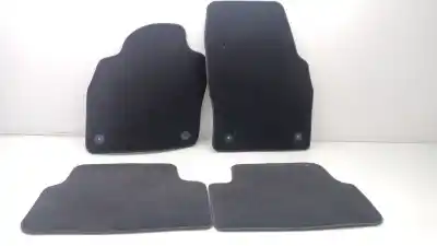Pezzo di ricambio per auto di seconda mano Tappetino per AUDI A1 SPORTBACK (GBA) 30 TFSI Riferimenti OEM IAM 82B863011CK8  