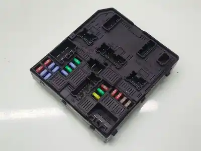 Peça sobressalente para automóvel em segunda mão CAIXA DE FUSÍVEIS E RELÉS por RENAULT MEGANE IV FASTBACK (B9A/M/N_)  Referências OEM IAM 284B66727R 5AKA12F01 2926076758