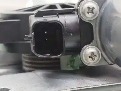 Автозапчастина б/у регулятор переднього правого скла для dacia duster (hm_) 1.5 dci 115 4x4 (hmad) посилання на oem iam 807201952r  