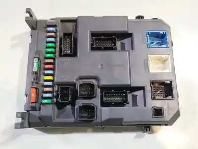 Pezzo di ricambio per auto di seconda mano Scatola Relè/fusibili per PEUGEOT 207/207+ (WA_, WC_) 1.4 Riferimenti OEM IAM 9666951980 22661F01 