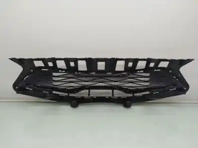 Автозапчастина б/у передня решіта для kia ceed (cd) 1.0 t-gdi посилання на oem iam 86351j7db0  86350j7db0