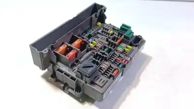 Tweedehands auto-onderdeel RELAIS/ZEKERINGENKASTJE voor BMW 3 TOURING (E91) 320 D OEM IAM-referenties 61149119447  